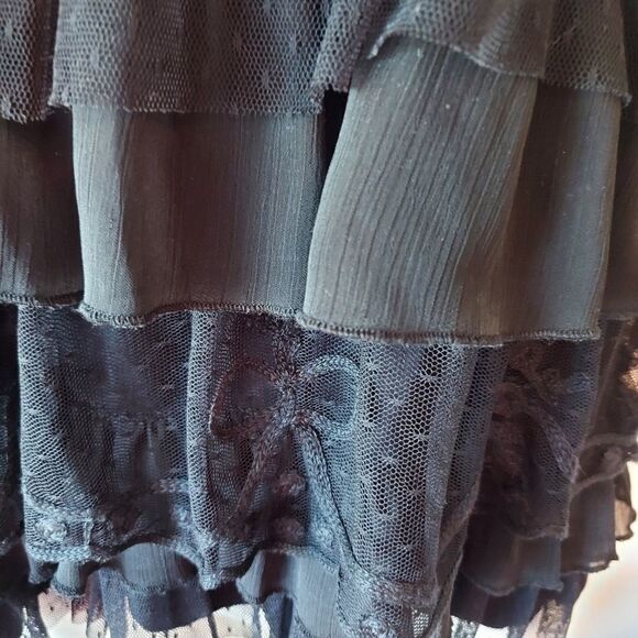 TEMPERANCE ruffle lace tank top - Picture 3 of 11